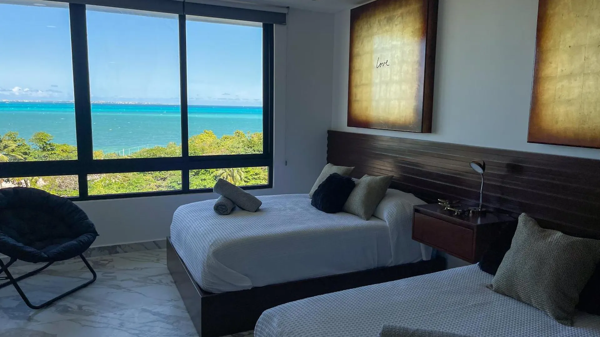 2Br Oceanfront Luxury Apartment In The Hotel Zone Cancun